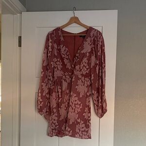 Elegant Floral V-Neck Dress in Pink